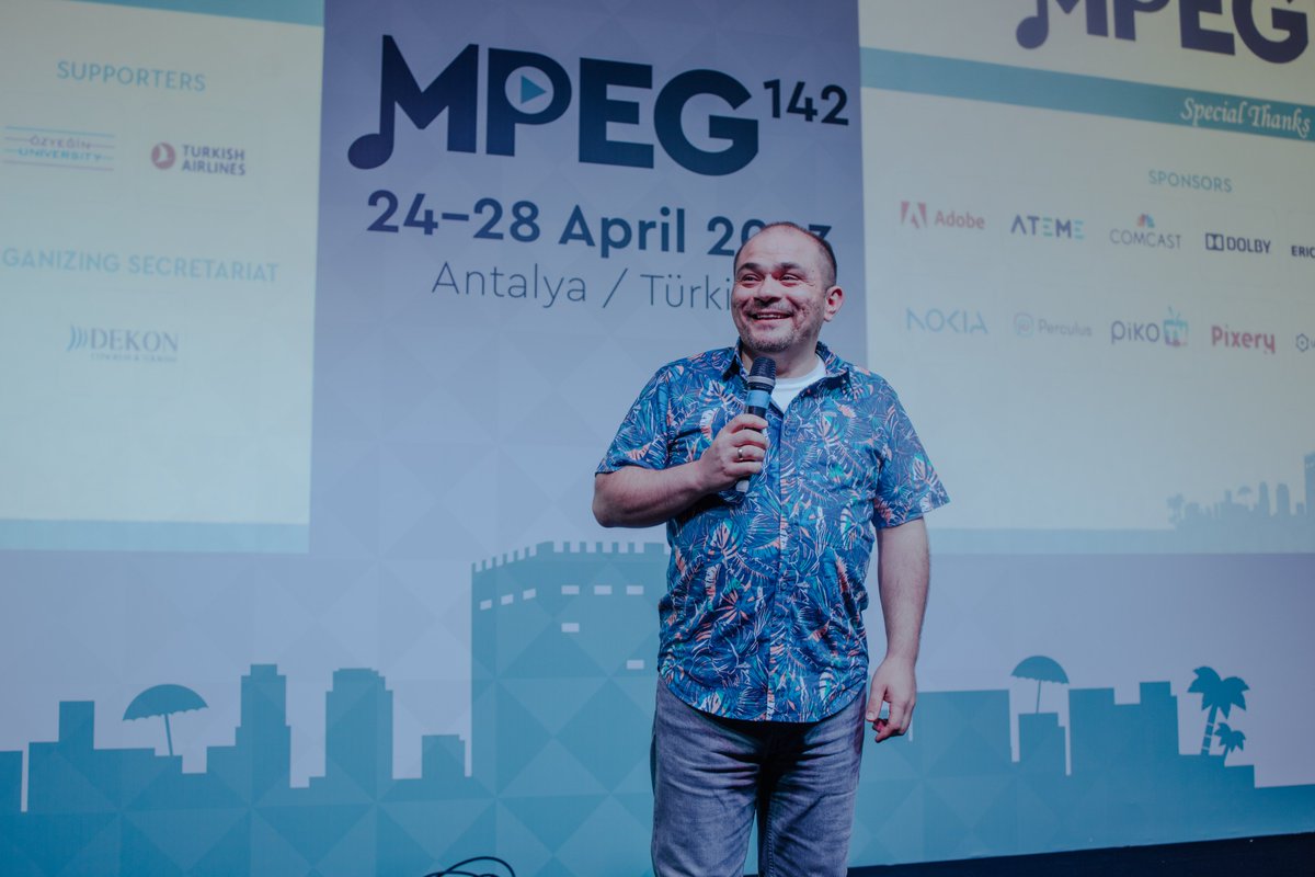 mpegtr's tweet photo. Highlights from the MPEG Emmy Celebration and Party night!
๐ท๐ค๐ธ๐ปThanks to Su Voices!
#mpeg142 #mpegmeeting #EmmyAwards #EmmyWinner https://t.co/kVZS2cYqqy