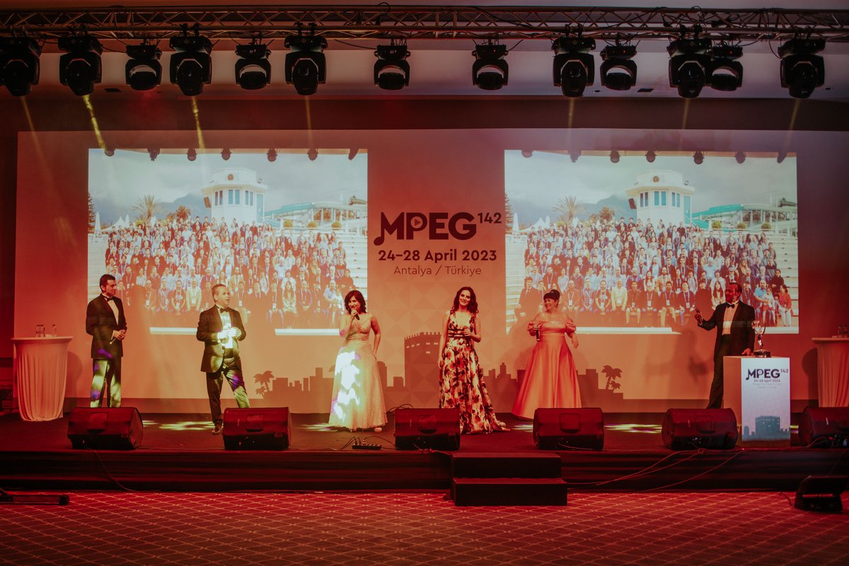 mpegtr's tweet photo. Highlights from the MPEG Emmy Celebration and Party night!
๐ท๐ค๐ธ๐ปThanks to Su Voices!
#mpeg142 #mpegmeeting #EmmyAwards #EmmyWinner https://t.co/kVZS2cYqqy
