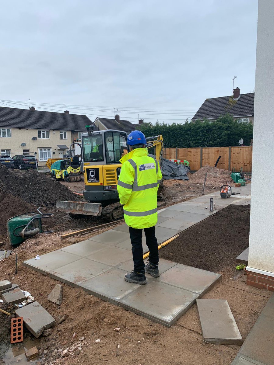 Freiya and Syed braved the rain to visit one of our modular build sites yesterday.

The project, being constructed by @ModPodsLtd is based in Coventry. We have provided Project Manager and Clerk of Works services on this scheme for our client @citizen_housing .

#modularbuild