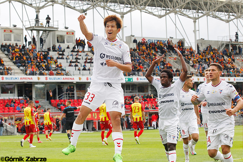 SoccerKingJP's tweet photo. 🇵🇱インタビュー🎙
奥抜侃志、ポーランドで研ぎ澄ます“縦突破” 「一瞬のスピードは通用する」
https://t.co/k9SXnYdk6q

🌏「海外でプレーしたい」23歳で叶えた夢
🔥1対1は「ほぼほぼ抜ける」
⚽️“三笘＋久保”ドリブラーの究極系
🇯🇵日本代表入りへの想い

✍️三島大輔（@Futebol_BR19）
🤝@UDNSPORTS https://t.co/7rH00tqvqO