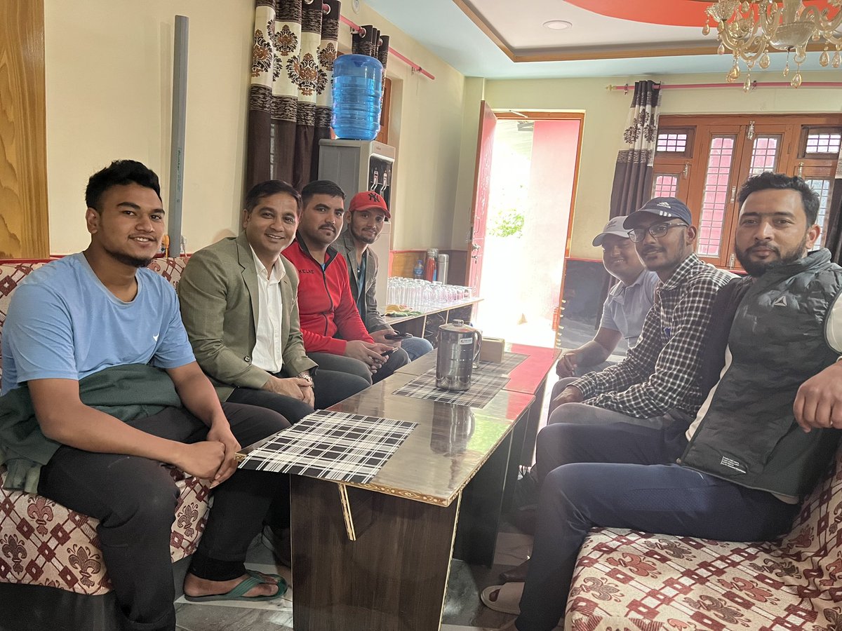 बझाङ सदरमुकाम चैनपुर आइपुगेको छु । केहि दिन यतै गाउँघर तिर हुनेछु । जनताका गुनासा सुन्नेछु । दुख सुख साट्नेछु । जनतालाई धन्यवाद ब्यक्त गर्नेछु । काठमाडौं २८ गते देखि शुरु हुने पार्टी बैठकमा सहभागि हुन जानेछु त्यो बेला सम्म बझाङ तिरै दैनिकि बित्नेछ ।