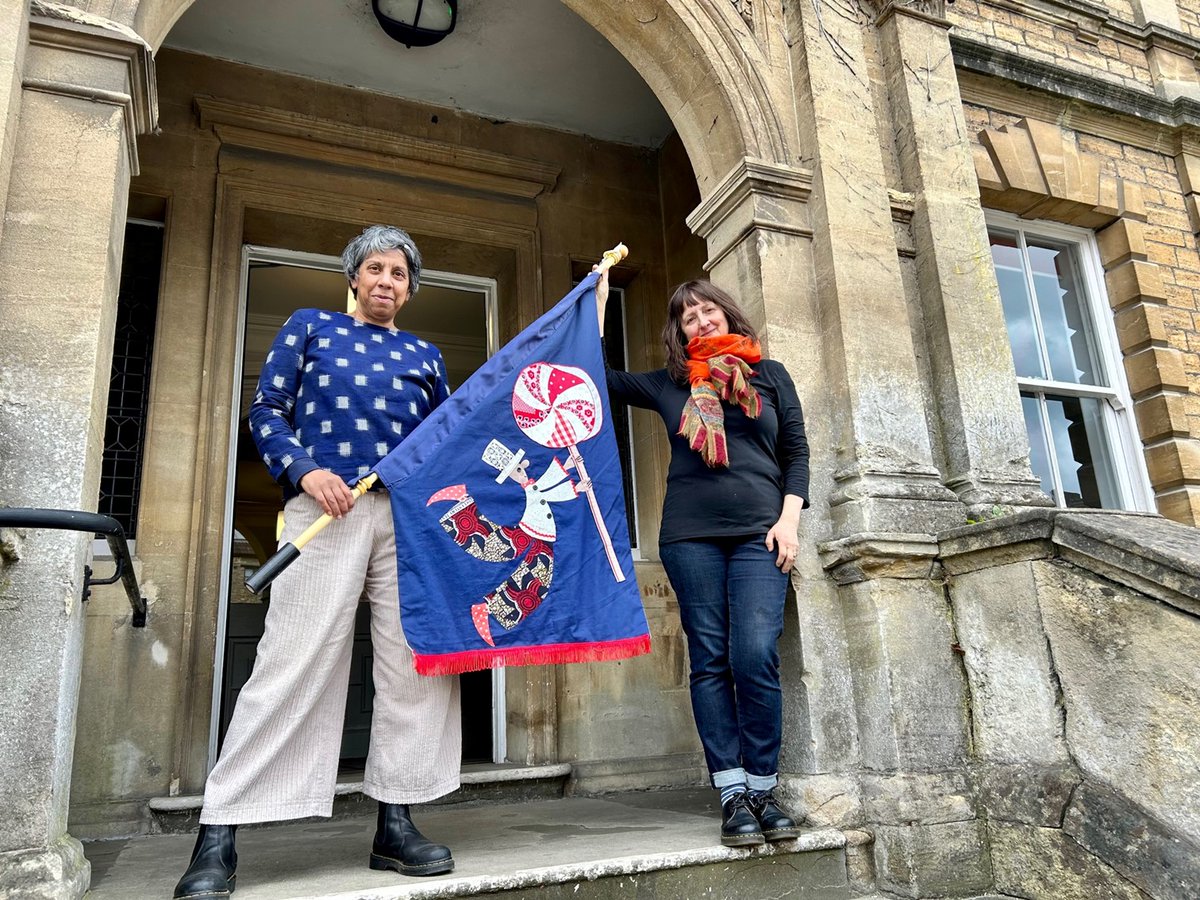 FromeCouncil's tweet photo. These hand-crafted flags are part of a collaborative project involving community groups and volunteers created to celebrate the King's Coronation and will be adorning the town centre from Friday.

Many thanks to Mel and Aliss from Frome Lanterns for all their help organising! https://t.co/OHIwCkakHp