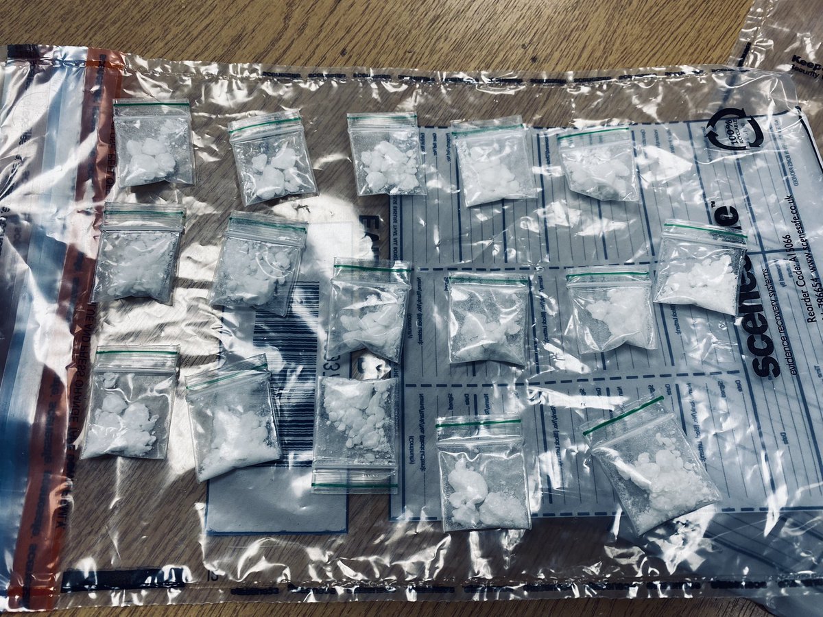 KentPoliceRoads's tweet photo. #RPU4 stopped a car in #Swanley, driver detained for a #Search, officers located a #Hide in the car revealing 16 Wraps of #Cocaine &amp; £800, assistance of @KPTacOps #PDTilly who located further hidden #Cash, driver #Arrested, Charged &amp; Remanded by #CID, #TeamWork, 25-1521 ^TS https://t.co/qIpXAGL3ky