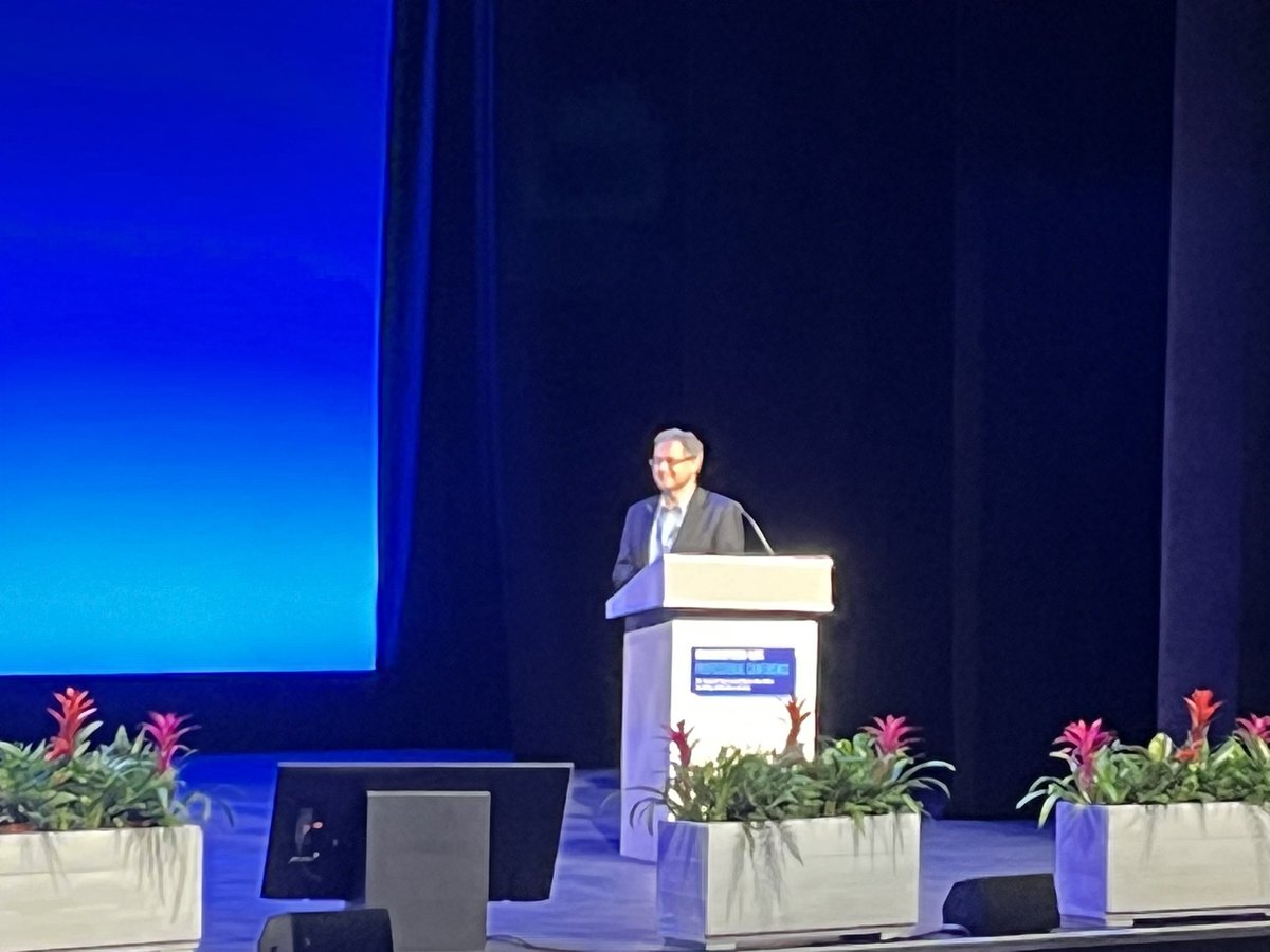 toonyin's tweet photo. Attended the R D Lawrence lecture given by Rutter. I am on the Science Research Advisory Group with Martin. He fully deserves this year’s award. 

#DUKPC @duk_research #NIdoc @IdocN #DUKPC #DOC #IREDoc #GBDoc https://t.co/tMz7nsQrYv