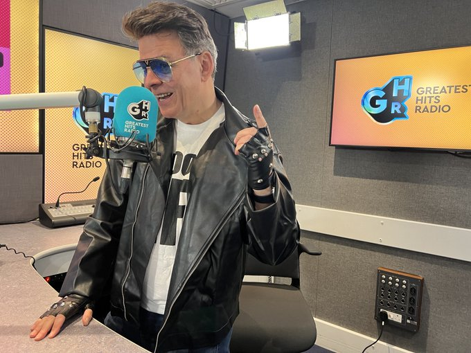 bauermedia's tweet photo. Today is #CashforKidsDay and there's SO much going on to raise money, including:

🕺24 hour raves
🏔️Climbing Mount Snowdon
🧑‍🎤Dressing like popstars
🤩and more!

Here's a round up of everything you need to look out for today: https://t.co/5HCJQ4GEjH @cashforkids https://t.co/tUQH2gD1fJ
