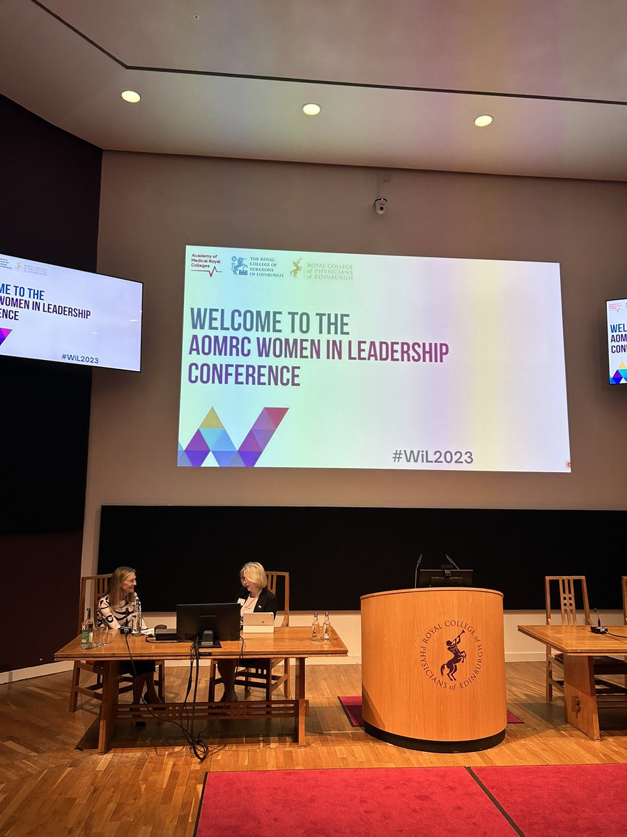 CEO of Fidelity international <a href="/AnneRichards16/">Anne Richards</a> and Chair of the <a href="/AoMRC/">AoMRC</a> @HelenStokesLam discussing culture in an organisation and how we empathise and work with customers and colleagues 

Fidelity has a female chair and female CEO which is rare in finance