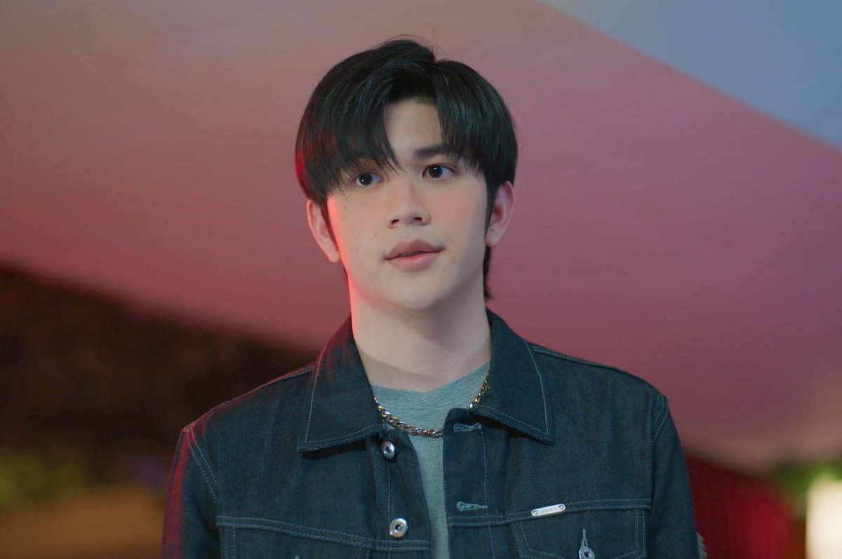 2BoomHouseBR's tweet photo. #BOOM
📷|27.04.23 • Atualização via IG Feed  [boom_natthapat]  

"Amarre a corrente em seu pescoço. Este é feroz." #FutureEP5

#boom_natthapat #bbjs
#หมูกระทะชาบูmyboom https://t.co/77g88IK1O2