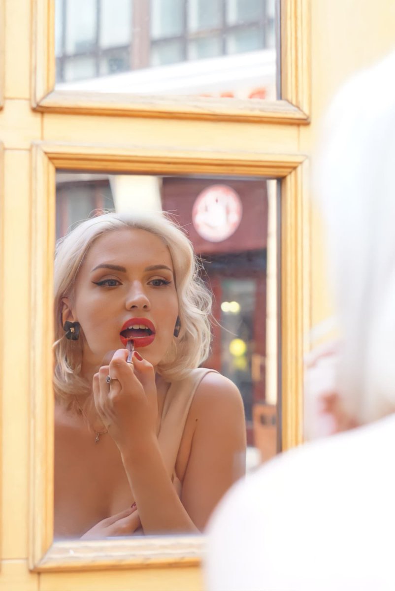 Alenaa bonya tweet media