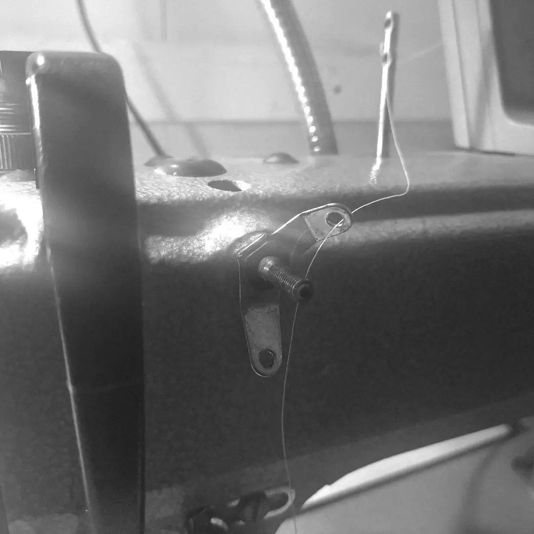 mishinyakonishi's tweet image. 【DDL-5570】工業用ミシン
#juki
この機種は思い入れがある
研修で使用した機種

縫製の現場ではまだまだ活躍しています

#jukisewingmachine #mishin #sewing #sewingmachine #machine #monochrome #ジューキ #ミシン #ミシン屋 #工業用ミシン #モノクロ #モノクロ写真