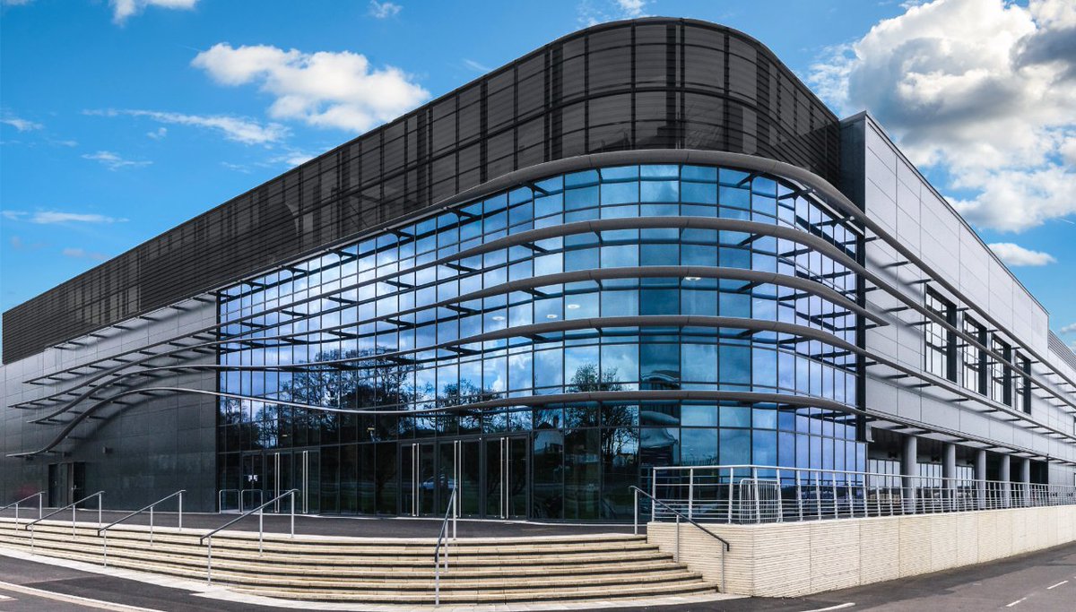 MeetBeyondLDN's tweet photo. 🛫 @Farnborough_Int is the pinnacle of all venues. With a rich aviation history and contemporary architecture, it's a stunning backdrop for any event
From trade shows to gala dinners, their sleek and modern design make it the perfect choice for any event
https://t.co/tlPYljN9EW https://t.co/FkWdw5lbVv