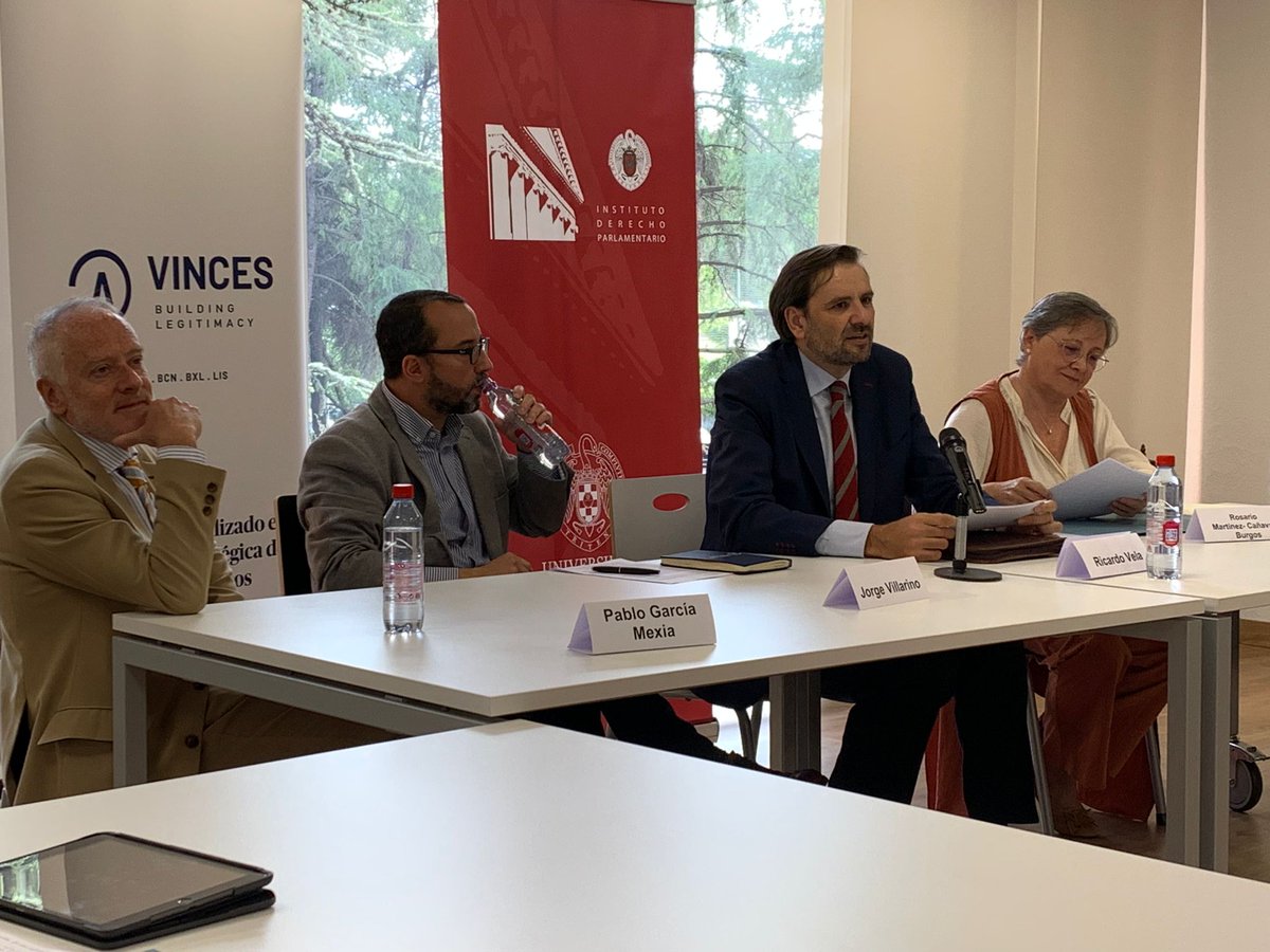 VincesAffairs's tweet photo. Arrancamos la jornada celebrando en colaboración con el @IDP_UCM de la @ucm_derecho el 1º Encuentro sobre apertura de información parlamentaria.

Analizaremos y debatiremos sobre las oportunidades de hacer más accesible y transparente la información parlamentaria, acompañados de letrados, doctores, investigadores, #Webmasters de parlamentos autonómicos y del @Congreso_Es y de medios de comunicación, como @democrata_info o @elpais_espana.