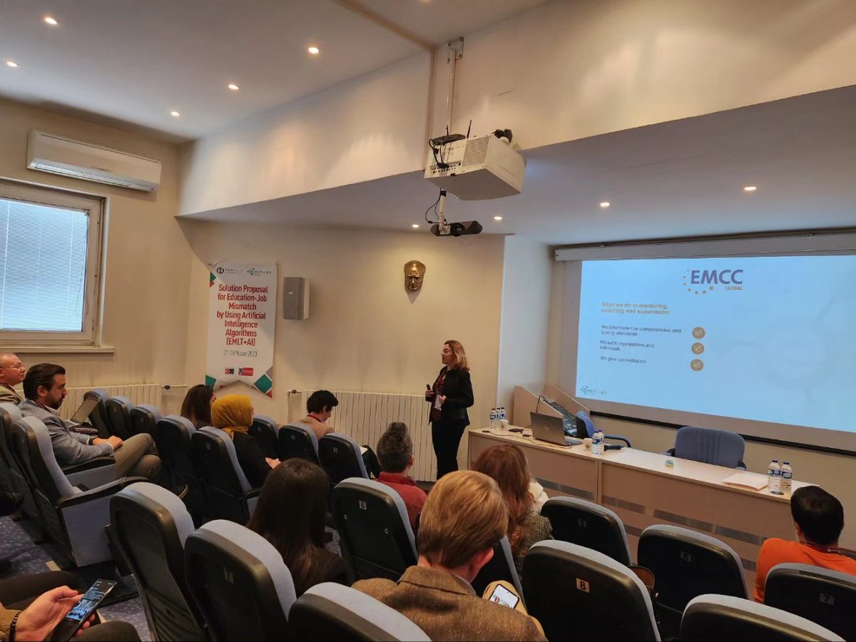 emltproject's tweet photo. As we approach the end of the first sessions of the day...
#EMLT #EMLTAI #KickoffMeeting https://t.co/0ZEamaGh77