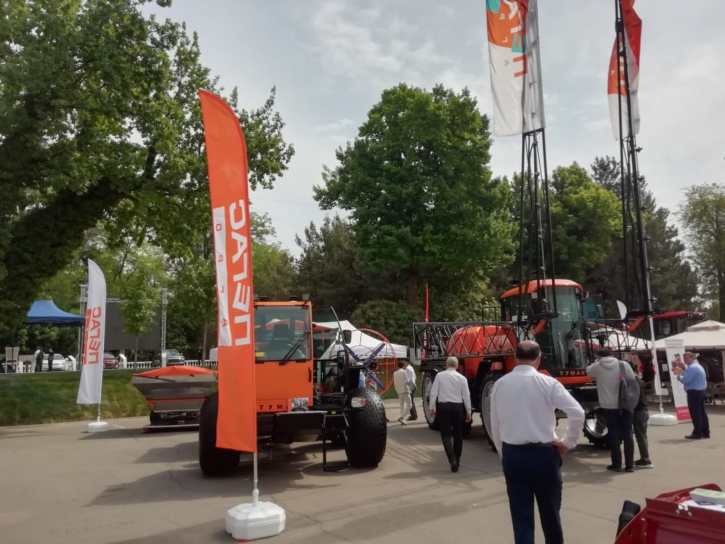 pegas_agro's tweet photo. «Пегас-Агро» на выставке «ИННОПРОМ. Центральная Азия»

➡️ https://t.co/QzQts2yne5

«ИННОПРОМ. Центральная Азия» — одна из крупнейших выставок российских технологий за рубежом. В этом году на площади свыше 14,5 тыс. кв. м. разместили свои экспозиции 457 компаний. https://t.co/Ry5KNHFJoO