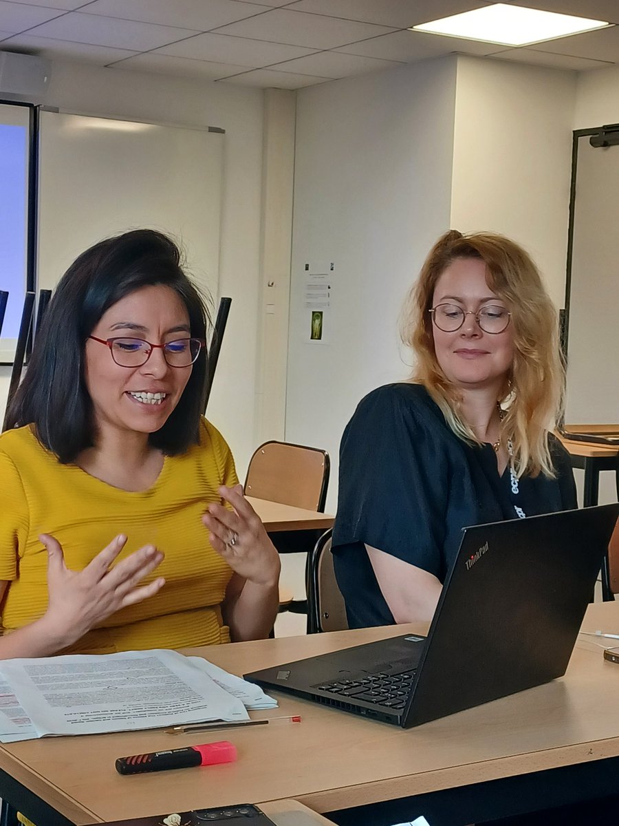 LizaMugge's tweet photo. Passionate comments by @DaniWarmi on @SofiaColMar's paper #ecprjs23 #livelydiscussion #day3 https://t.co/NotHcWk0OT