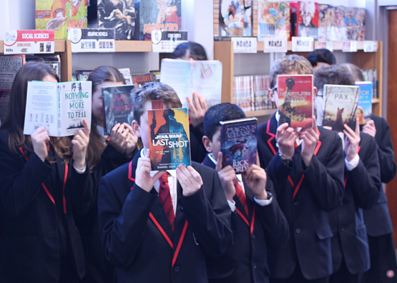 George_Spencer's tweet image. Issue 3 of #TheBookShelf, our half-termly reading culture newsletter, shines the spotlight on the Media Reps - a team of committed students who promote reading in all forms, as well as reviewing and recommending books. We hope you enjoy reading it.📚george-spencer.com/wp-content/upl…