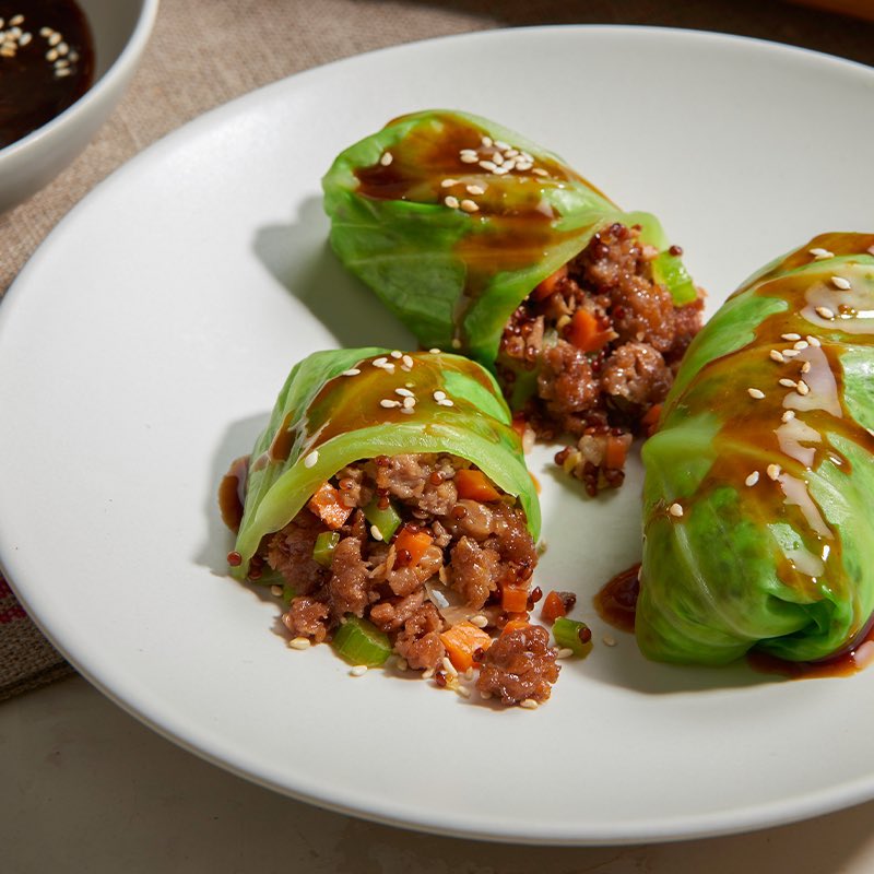 schmoozequeen's tweet photo. #Vegan Beyond Beef Cabbage Rolls with Dipping Sauce 
#VeganFood #Plantbased #PlantbasedMince #CabbageRolls 
#AsianInspired #Beefless #BeyondMeat @BeyondMeat 
https://t.co/gabq4Fg6wY https://t.co/woMTZgwqO4