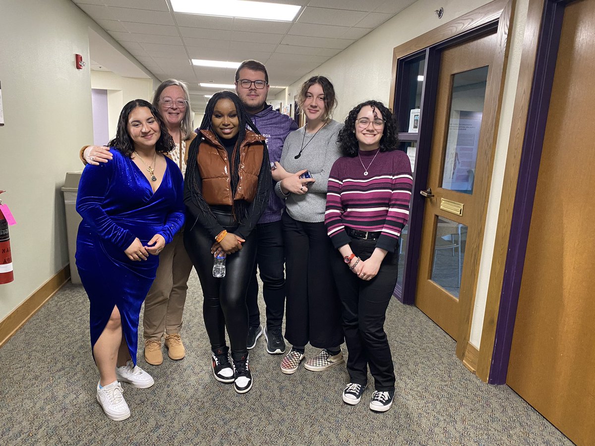 Last night our Mosaics @NazarethCollege  students wrapped up their course audit with graduate project presentations.  SO PROUD of our students who go above and beyond to learn and lend a voice to social justice issues <a href="/GreeceCentral/">Greece Central</a> <a href="/GreeceArcadia/">Greece Arcadia HS</a> <a href="/GreeceOlympia/">Olympia Spartans</a>