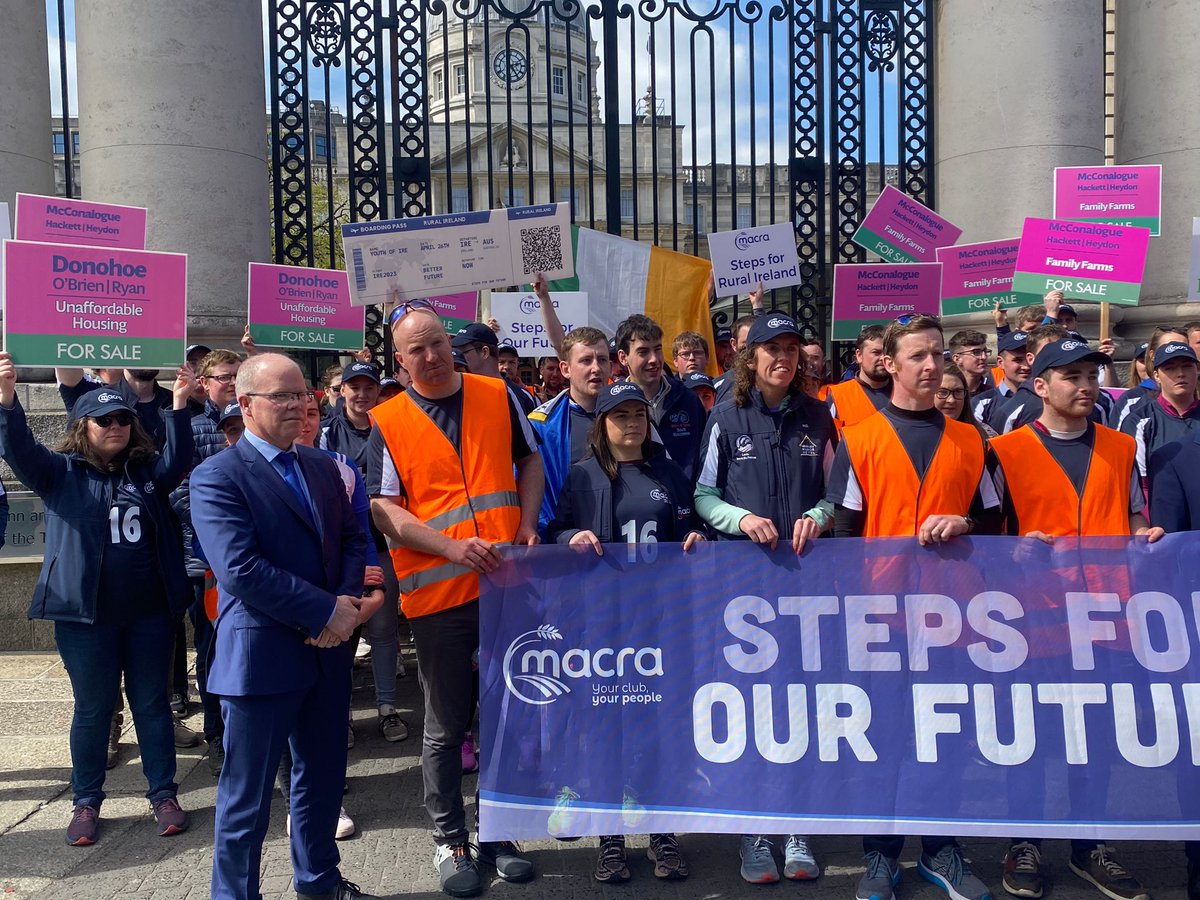 AontuIE's tweet photo. Aontรบ attended the #StepsForOurFuture rally in Dublin.
The Government's policy for farming in Ireland is one of managed decline.
The Greens are closing down rural Ireland. We support fairness for Farmers. ๐๐๐ฝ https://t.co/3tSxyYrZRy