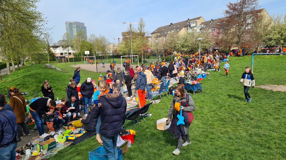 Bert van 't Oever tweet media