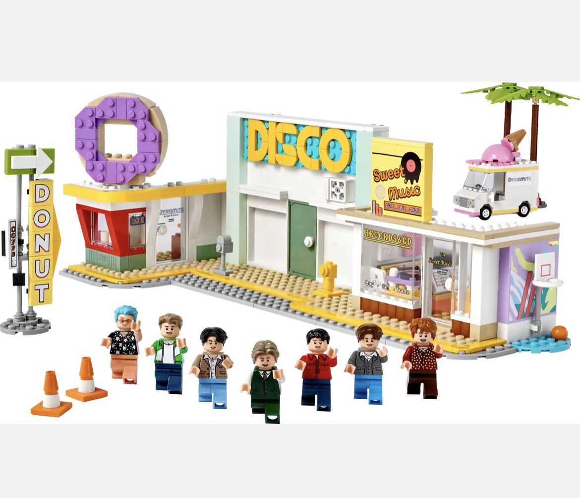patchimiiin's tweet photo. WTS LFB PH

BTS Dynamite Lego Set
On hand &amp; ready to ship
P6,990 + LSF

Reply mine or DM me! https://t.co/FikOm5Xl1o