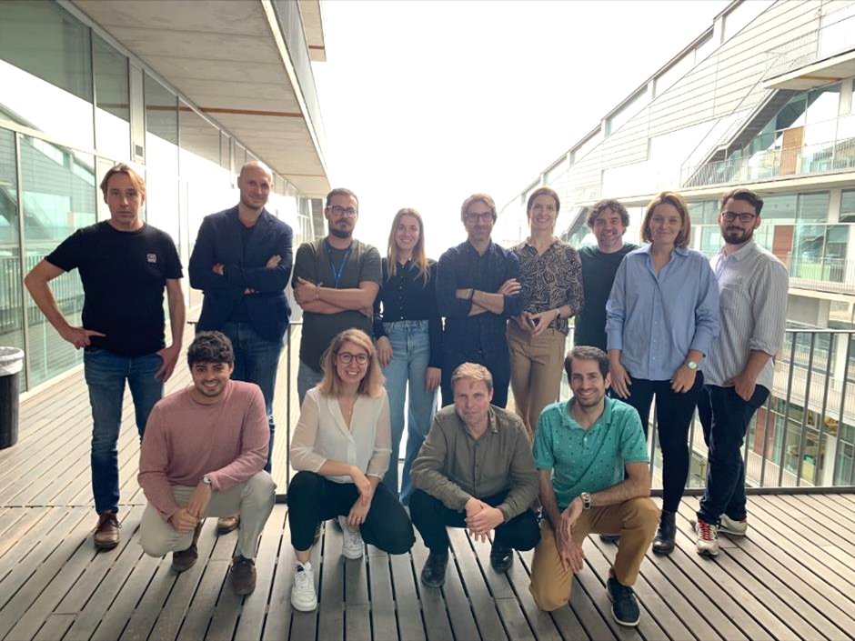 CRGenomica's tweet photo. 🎂We are celebrating the first anniversary of the project led by @Ruprecht_Lab and funded by the @EUeic, which aims to quantify a cancer cell’s ability to respond to environmental stress, a key indicator of tumour progression and aggressiveness

More info➡️https://t.co/sGZ67TkJPR https://t.co/nDHGnNtgQB