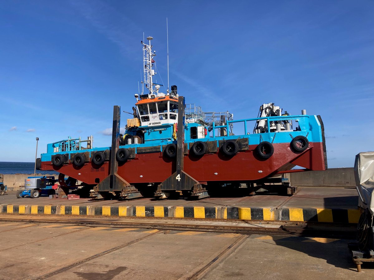 Our team recently completed preventative maintenance on Twin QSK19 propulsion engines for the Jif Worker workboat in dry dock for Delta Marine trading as Jifmar Scotland. 

Contact us today to find out about our maintenance services: cummins.com/service/mainte… #MarineMaintenance