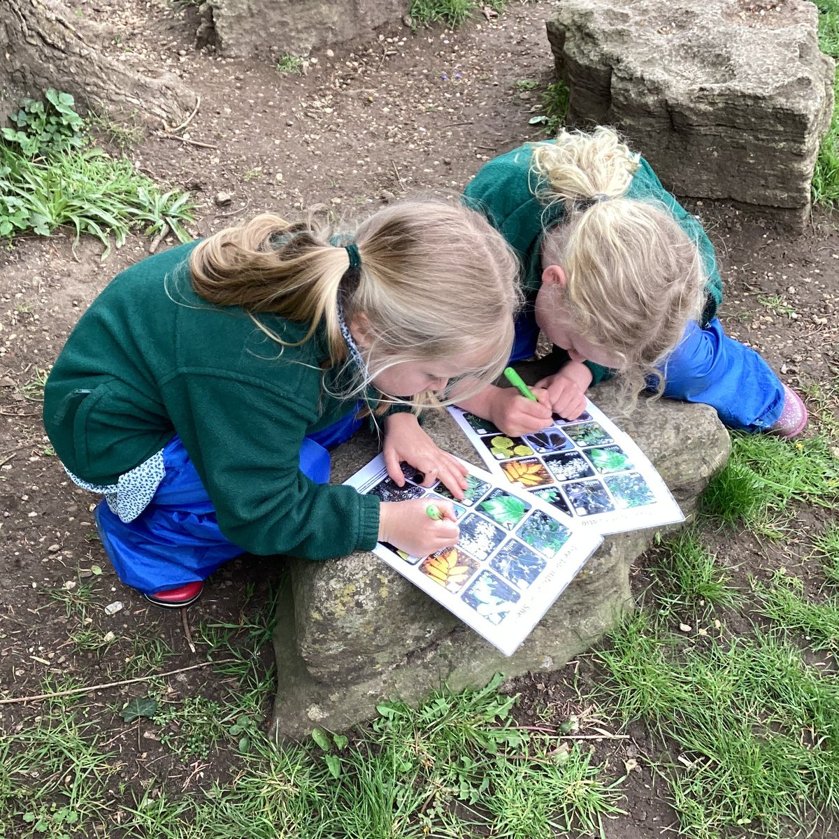 Y1Y2ManorPrep's tweet photo. The children in 1RN visited Forest School yesterday. First they spotted trees and spring flowers around the school before arriving at our Forest School site for lots of fun and mud kitchen mayhem!
@manorprep #ManorPrep #Abingdon #ForestSchool #MudKitchen #OutsideLearning #Spring https://t.co/0WN64B6tOk