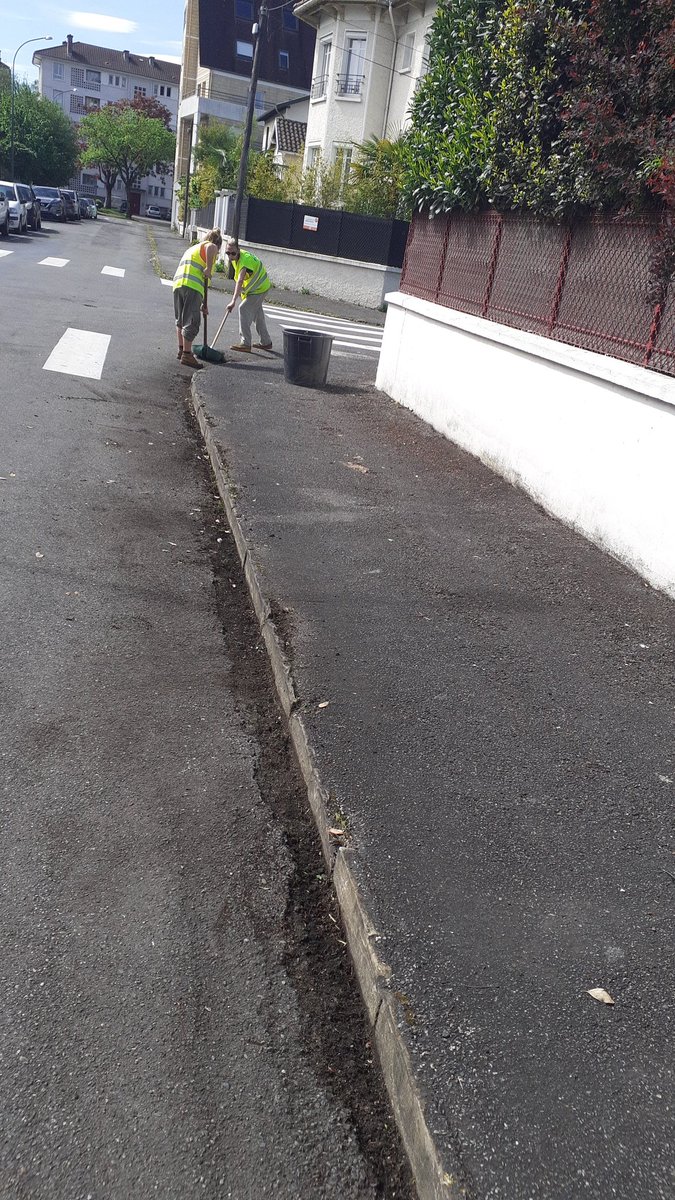 #Ilstapentortlesptitschouxetcanettoietout #jeunesse#InclusionSociale#tapaj#precarite#Pau <a href="/MljPau/">Mission Locale Pau Pyrénées</a> @TAPAJFrance <a href="/LaRepDpyrenees/">La Rép des Pyrénées</a> <a href="/Ville_Pau/">Pau, Capitale Humaine</a>