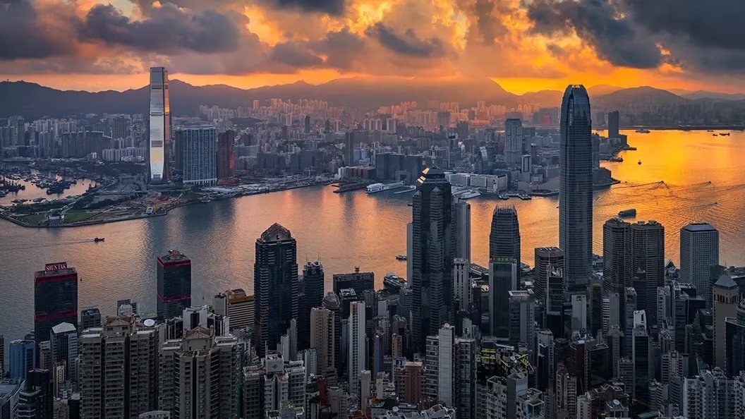BitcoinArchive's tweet photo. JUST IN:🇭🇰 Hong Kong to publish licensing framework for #Bitcoin and crypto exchanges next month - Bloomberg

You watching this, SEC? 👀 🤨 https://t.co/AU3YhbUSf9