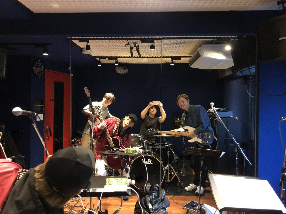 SPIRAL_SPIDERS's tweet photo. リハ、とても良き感じに進んでます。
米原幸佑「connect」、5/6はバンドセットで参加させていただきます。本番が楽しみ♪
5/3はPAGEがgtサポートで参加致します。
ご来場お待ちしております。 https://t.co/nBzVORzQfl