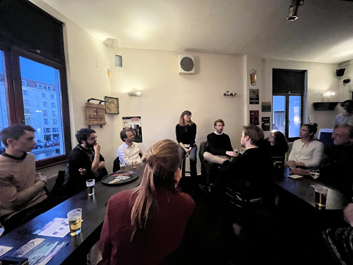 Wat een inspirerende avond hadden we met o.a. <a href="/ElsRochette/">|</a>, Ilse (Chez Nous) en Daan (HoBo) over dak- en thuisloosheid in Brussel. Bedankt voor de fijne ontvangst en openheid. 

Het probleem is omvangrijk en complex, maar deze inspirerende onvermoeibare mensen stemmen hoopvol