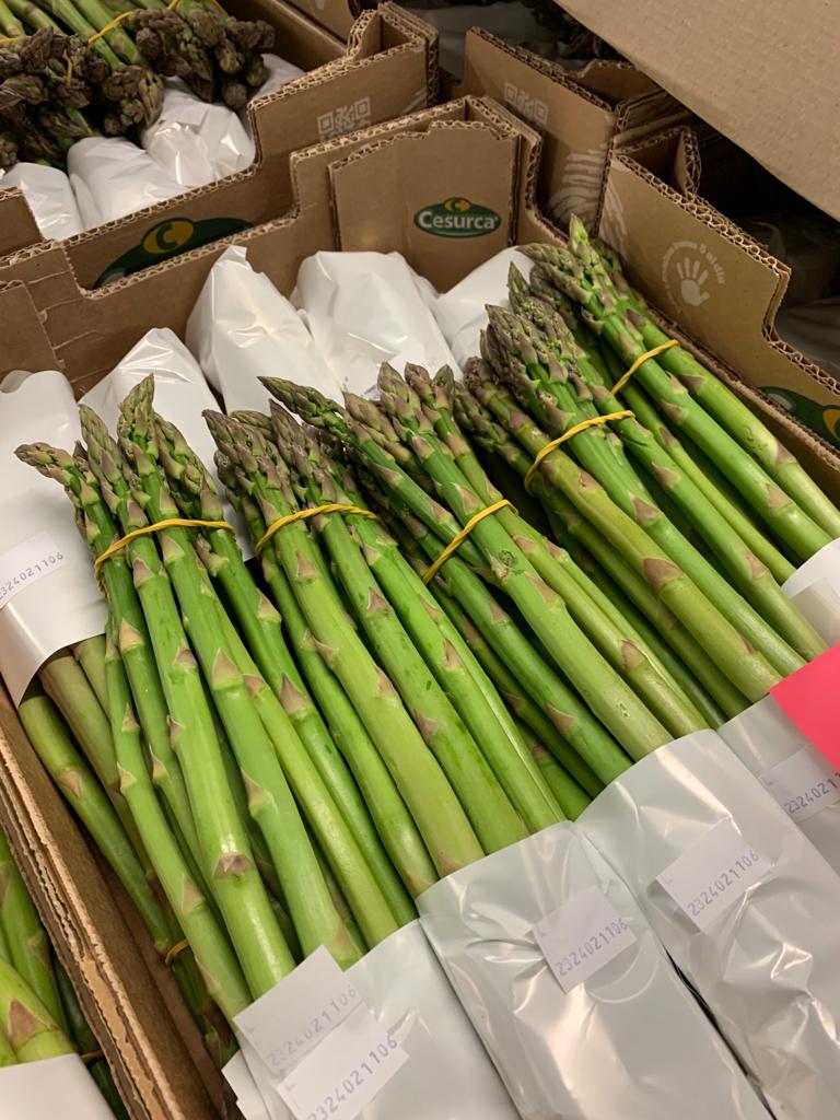 Stunning Spanish asparagus that we had in this week at Fruco. So good we are totally sold out! We have more arriving at the weekend. Call us on 01580 232300 to secure your order, you won't want to miss out!