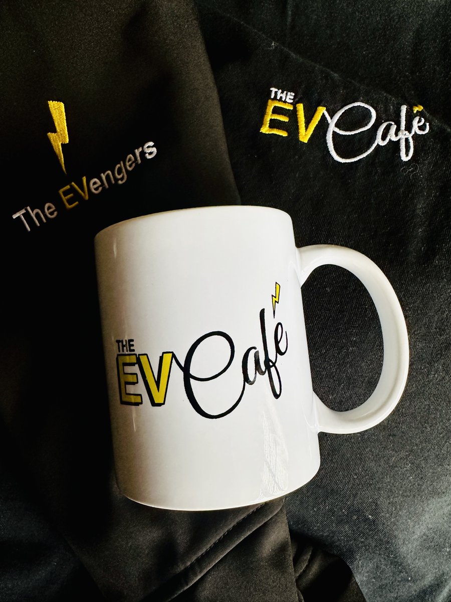 It's SHOWTIME as the EV Cafe team head to Fully Charged in Farnborough for one day only!
Please come and say hello to Paul, Sara, Jonny, Sam and John ably supported by Caroline.
Let's make a difference!

#excited #people #passion