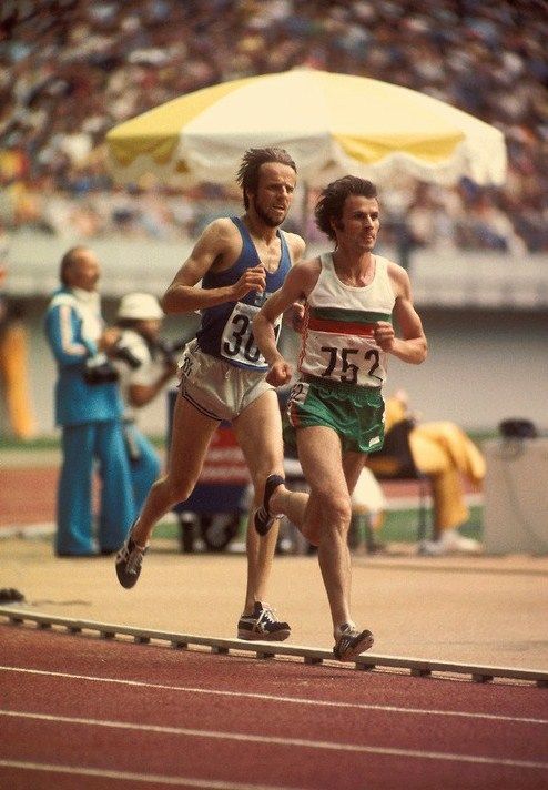 geric99018902's tweet photo. Montreal 1976@18th Summer Olympic Games@10000m!
Carlos Lopes (leads) Portugal 27'.45''.17 Silver@Lasse Viren Finland 27'.40''.38 Gold@Monday 26.7.1976@Photo by Rich Clarkson https://t.co/QhDC4aFFtA