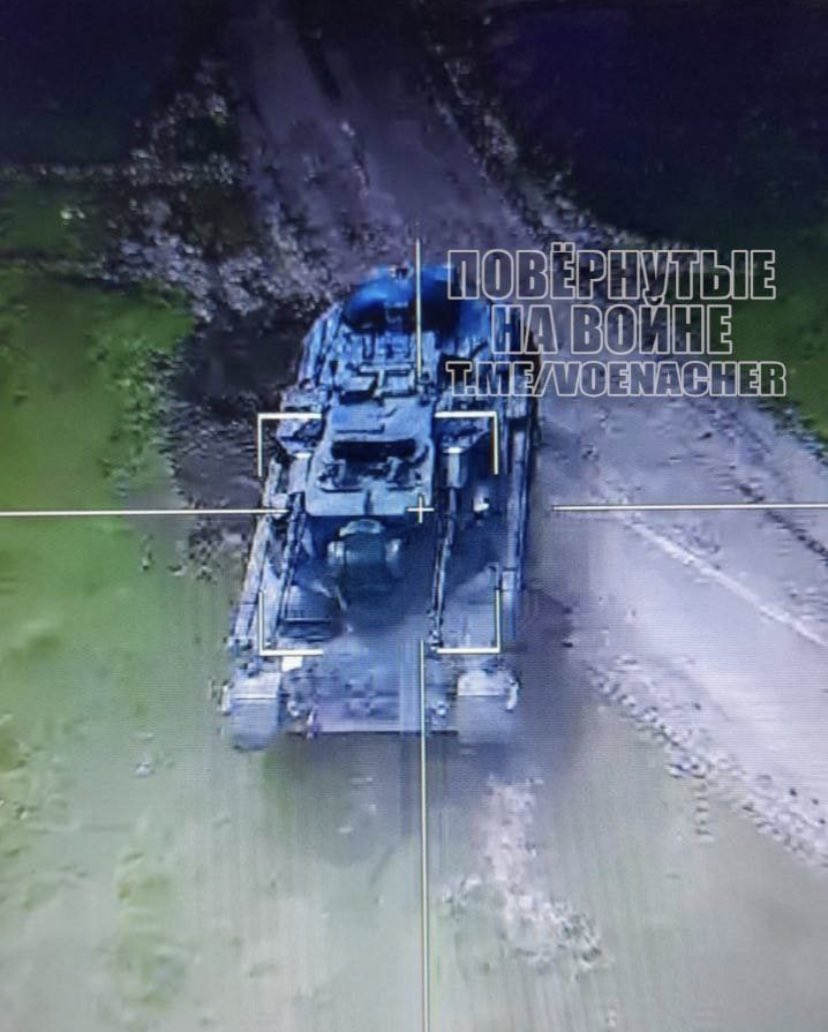 Futlvg-WAAAS1vU?format=jpg&name=medium