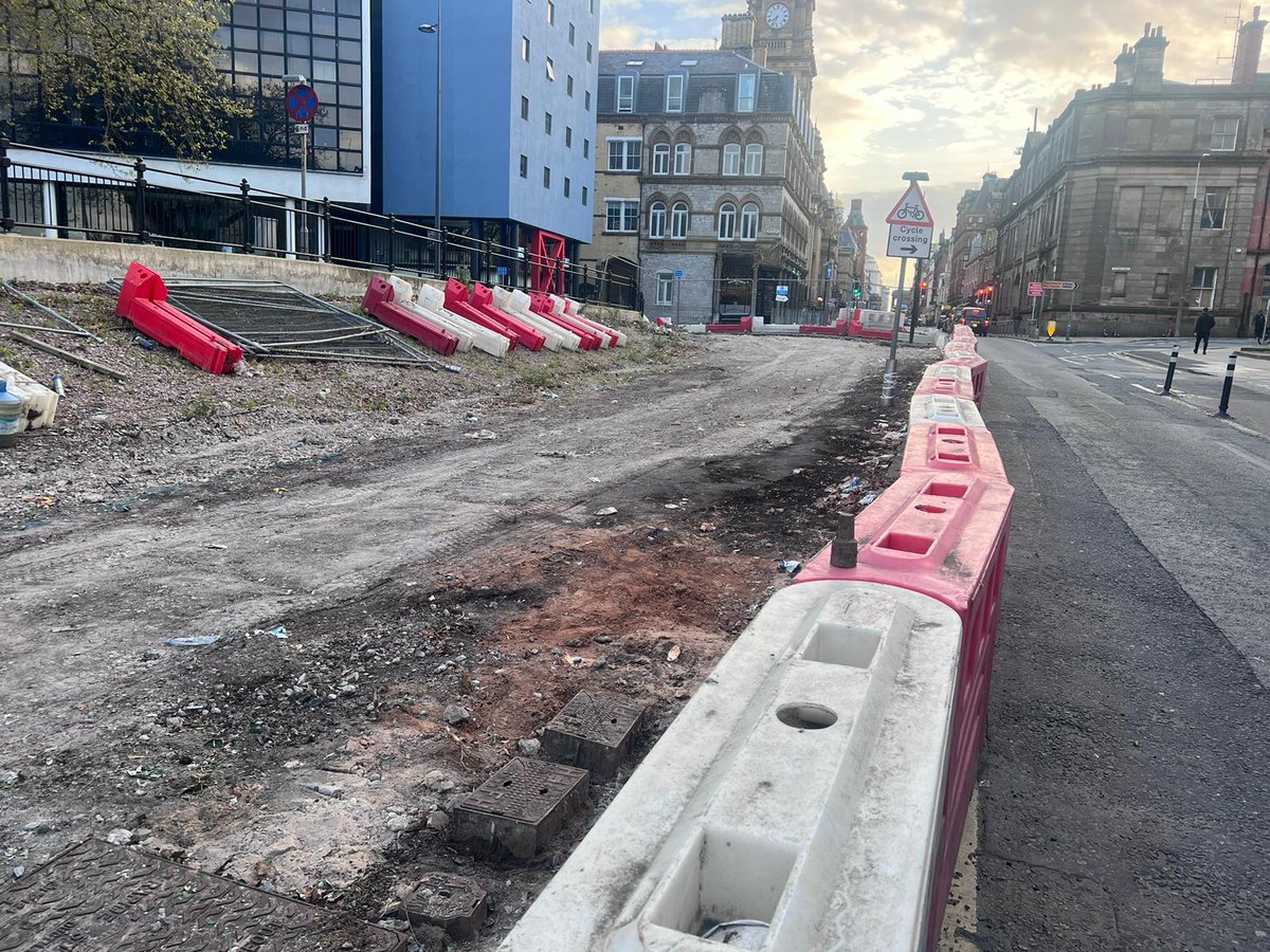 DowhighLtd's tweet photo. Some images of works completed on Dale Street for @lpoolcouncil. Works included 40t binder, 30t 6mm, ironworks, soil and seeded and boxes painted. 

#liverpool #liverpoolcouncil #lcc #dalest #dalestreet #flyover #footpath #dowhigh #surfacing #civilengineering https://t.co/sb6T9Gj9jR