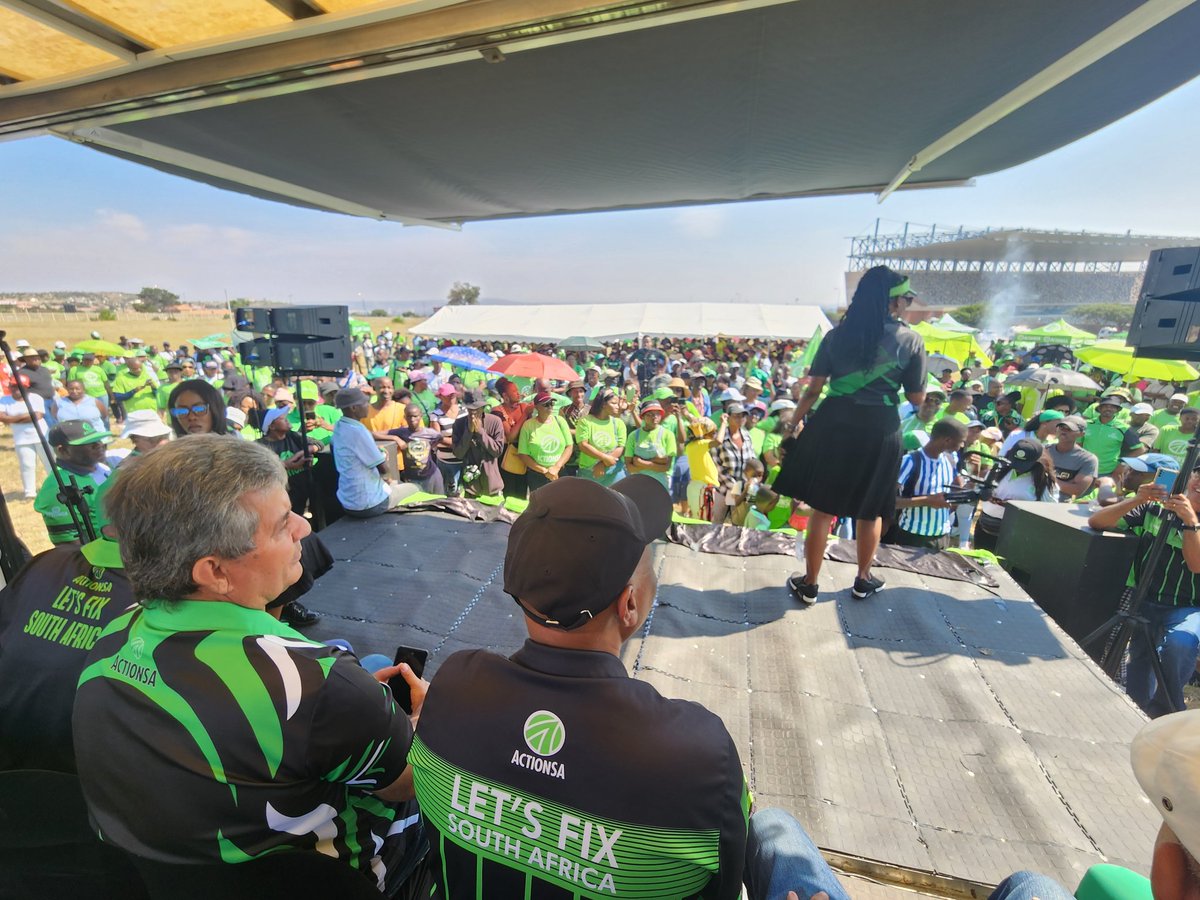 MathibaneTebogo's tweet photo. Commemorating Freedom Day under the Provincial Leadership of  @Funzi_Ngobeni.

As always, the National Spokesperson @MikaNgobeni has the crowd in high Spirits. The President @HermanMashaba is present with the National Director of Operations @john_moodey ,The Chief @David_S_Tembe https://t.co/opckVHLii9