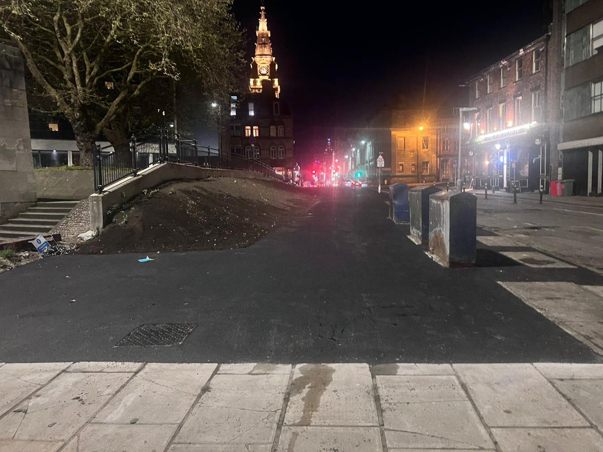 DowhighLtd's tweet photo. Some images of works completed on Dale Street for @lpoolcouncil. Works included 40t binder, 30t 6mm, ironworks, soil and seeded and boxes painted. 

#liverpool #liverpoolcouncil #lcc #dalest #dalestreet #flyover #footpath #dowhigh #surfacing #civilengineering https://t.co/sb6T9Gj9jR