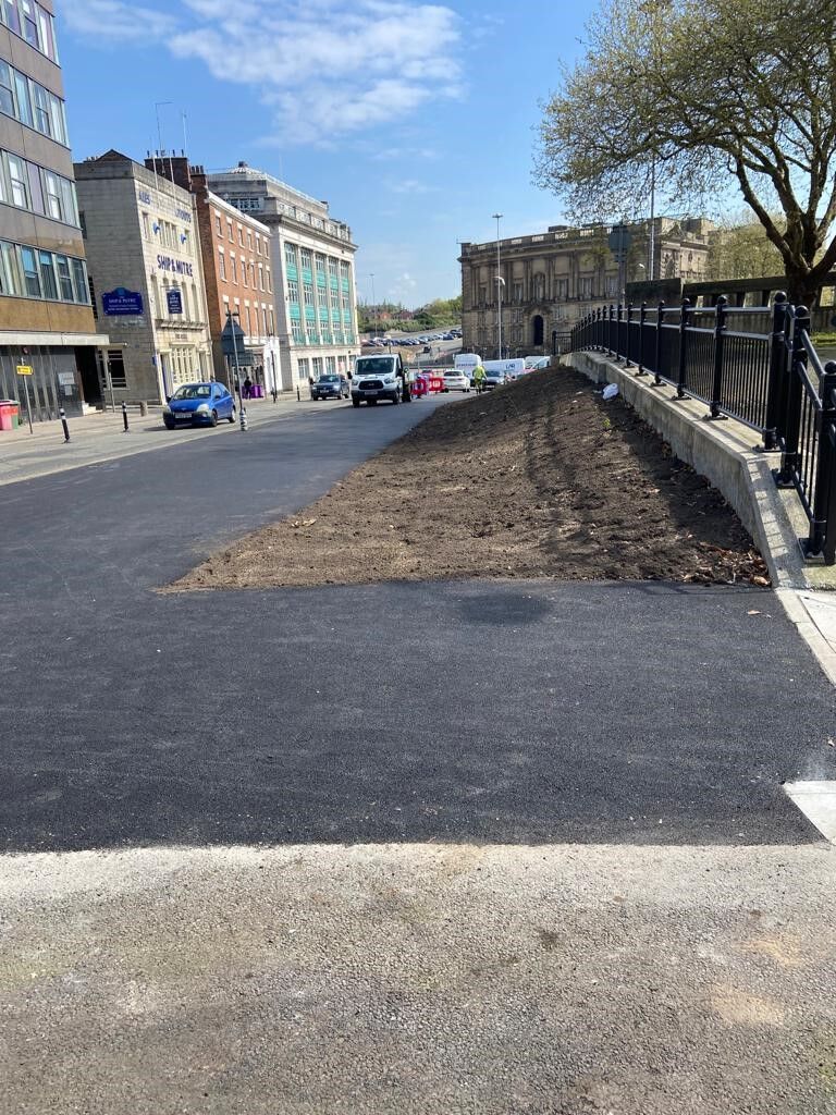 DowhighLtd's tweet photo. Some images of works completed on Dale Street for @lpoolcouncil. Works included 40t binder, 30t 6mm, ironworks, soil and seeded and boxes painted. 

#liverpool #liverpoolcouncil #lcc #dalest #dalestreet #flyover #footpath #dowhigh #surfacing #civilengineering https://t.co/sb6T9Gj9jR