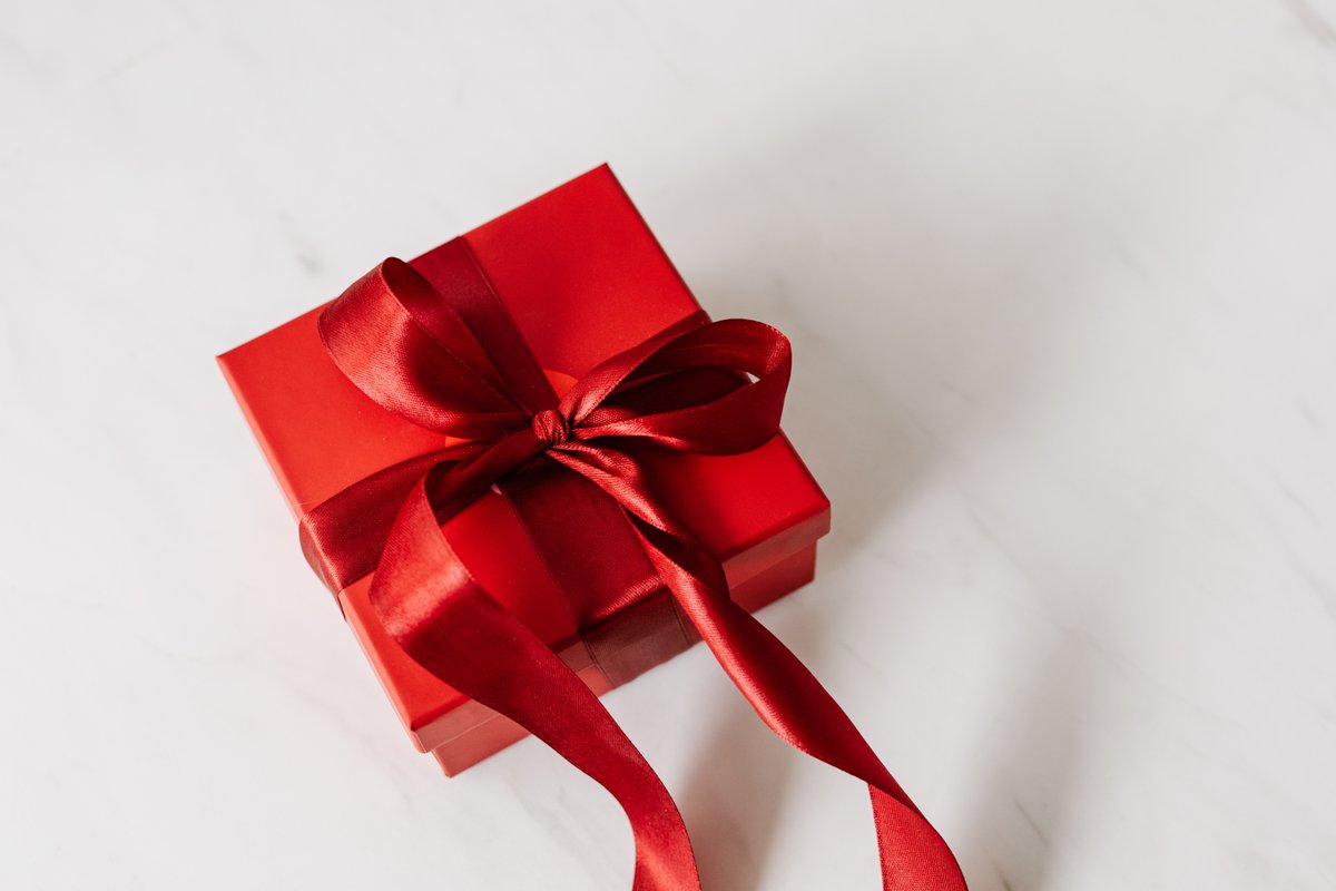 BlackaddersLLP's tweet photo. If you give a little gift, it could all come back to you! Read our captivating blog from Executries Solicitor, Blyth Petrie, read it here ➡️ https://t.co/dMhZ0wIMU5

#Gifts #Gift #PrivateClient #Executries #Executry @BlackaddersLLP https://t.co/qZcxbjYbBi