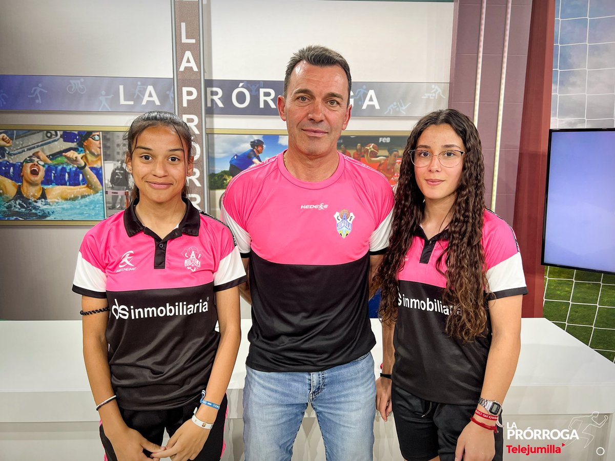LaProrrogaTCJ's tweet photo. 📺⚽️ ¡Continuamos con el mundo del deporte en La Prórroga de Telejumilla!

⚽️💙 Hoy (21:00, TeleJumilla) hablamos con una amplia representación del @JumillaACF haciendo un repaso a la temporada de sus tres equipos y vemos cómo se presenta el verano y la nueva temporada. https://t.co/GuvZUZhfN6