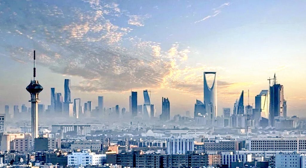 SoonSaudi's tweet photo. رسميًا:

المملكه العربية #السعودية أسرع الوجهات السياحية نموًا ضمن مجموعة العشرين بنسبة بلغت121% 🇸🇦❤️ https://t.co/AAyfvUrEeW