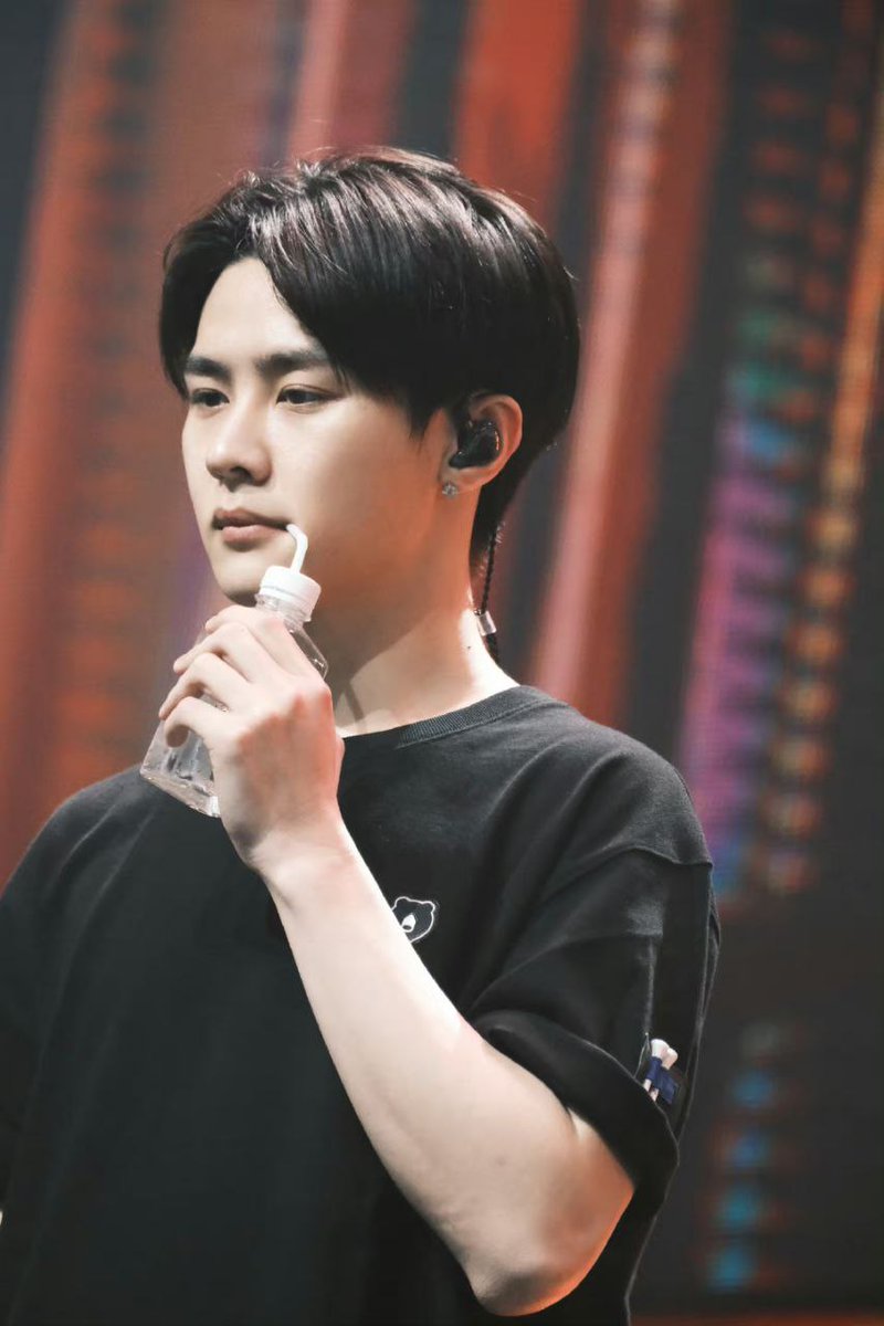 lveya_'s tweet photo. baik' yaa ge sampai sinii 🥺💗 sayang banget sama kamuu.. pengen ketemu tapi belum bisaa, aku masih sekolaah. jaga kesehatan yang lain jangan nambah sakit, aku sedih, pengen pelukin kamuu 😔
love youuu 🥺💗

#GetWellSoonKun https://t.co/g5s2VCwwaI