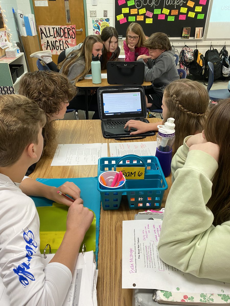 lauren_allinder's tweet photo. Nearpod is a really great way to get kids engaged with collaboration and test prep! #AllindersAngels #RaiseTheBar #TigersToTheTop #TeamDCS 🐯🎉 @TweetDCS_HMS https://t.co/fw9JadjWjV