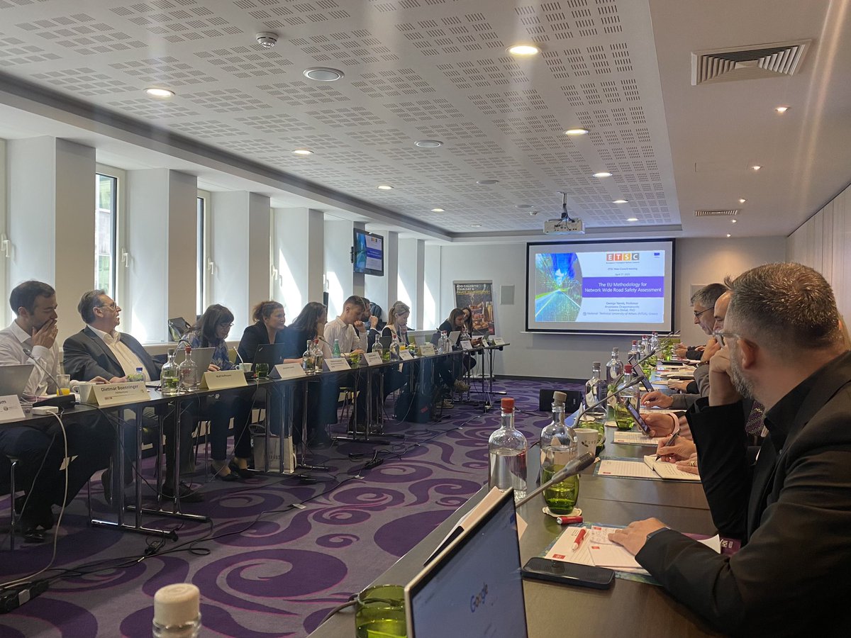 fondunipolis's tweet photo. Oggi siamo a #Bruxelles per il Main Council dell’@ETSC_EU. Confronto su buone pratiche, progetti e dati tra tutti i membri europei in tema di sicurezza stradale e mobilità sostenibile. Analisi inoltre delle linee di indirizzo delle Istituzioni sul tema. https://t.co/G9w5zgtOay