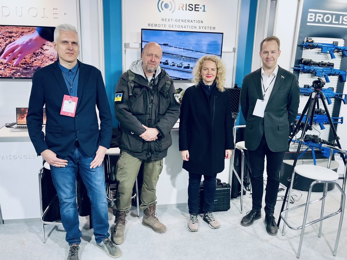 RSIEurope's tweet photo. Thanks to @innovative_LT, @vaidotas, @ArmonaiteA and @GretaMonika for visiting us in the largest regional defense event #LiveFiringShow - the display exhibition of #BalticMiltechSummit2023 and taking the interest in #Lithuanian #defense technologies. 
#smartdefense https://t.co/CYrwMtzmQI