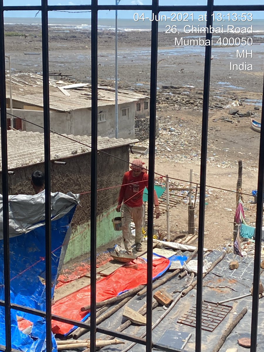 LeenaLele's tweet photo. @mybmcWardHW When are you all going to take strict action against the illegal squatting and rampant construction of huts, garbage and breweries on chimbai beach ? https://t.co/WzUgFau2Nq