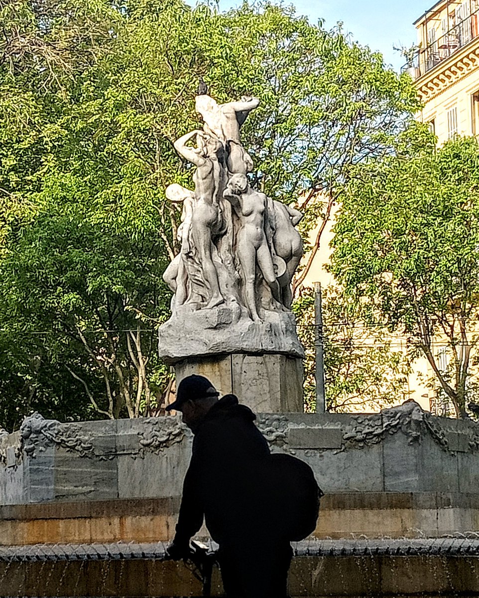 SherifDeMars's tweet photo. #Marseille : J'ai cette impression qu'il y aurait une #restriction ou une #diminution de l'#eau dans les #fontaines et les #bassins de la cité phocéenne 🤔 (photo prise avec un #Oppo A54S) https://t.co/mHz2agfwJa