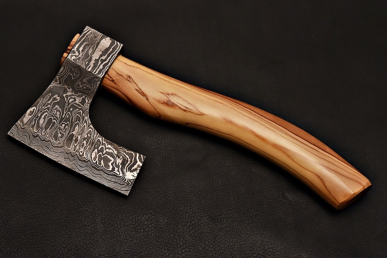 ShoponeOnline's tweet photo. Handmade Tomahawk Damascus steel Axe , Throwing Axe , Hatchet Axe with oil wood handle

#axe #ax #umbanda #o #candombl #exu #ogum #oxum #umbandasagrada #candomble #orixas #f #orix #s #amor #bahia #pombagira #orixa #xango #oxossi #iemanja #knife #sarava #axethrowing #oxala #umband https://t.co/9IhYl5x2s6