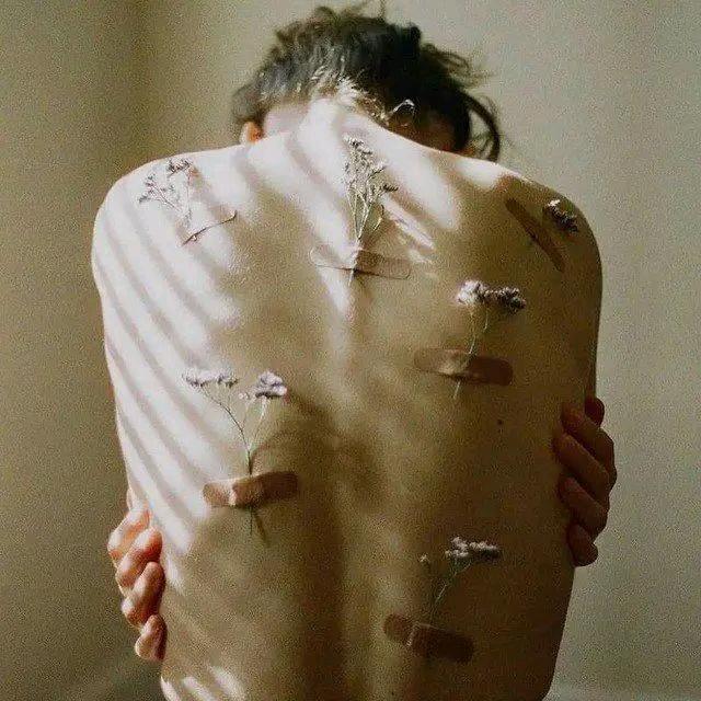 نحن نبكي اكثر مما نفرح 💔😫!